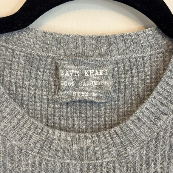 Save Khaki Sweater Mens M Gray 100% Cashmere Long Sleeve Casual Preppy Pullover - Picture 4 of 4